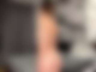 Live cam show with MissLaderer - Smoking on sexytreat.net