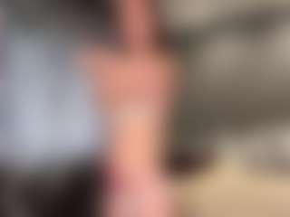 Live cam show with MissLaderer - Tittyfuck on fapnchat