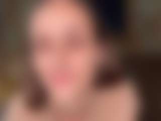 Live cam show with MissLaderer - Brown Hair Toys on friskycurves.com