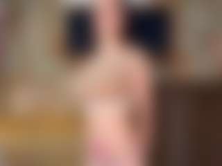 MissLaderer's Live Sex Cam Show
