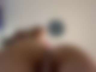 MissLaderer's Live Sex Cam Show