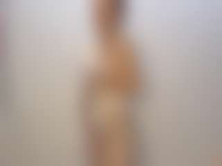 MissLaderer's Live Sex Cam Show