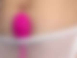 MissLaderer's Live Sex Cam Show
