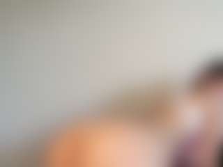 Live cam show with NidaWeser - Brown Hair on Milf Play