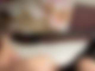 Live cam show with NidaWeser - Public on fapnchat