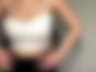 Live cam show with NidaWeser - Green Eyes on Camsoda