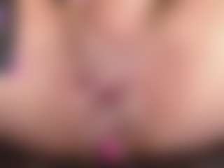 queensquirtluna's Live Sex Cam Show