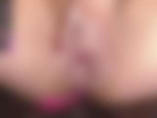 Live cam show with queensquirtluna - Moaning on CamClone