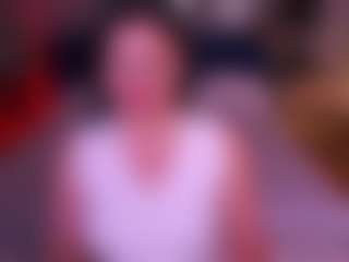 Live cam show with VelvetLuck - Body Massage on livesuperchat.net