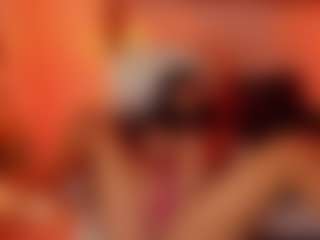 ZoeeMoonn1's Live Sex Cam Show