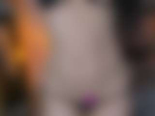 ZoeeMoonn1's Live Sex Cam Show
