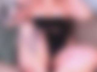 Live cam show with agata-haris - Gray Eyes on Camsoda