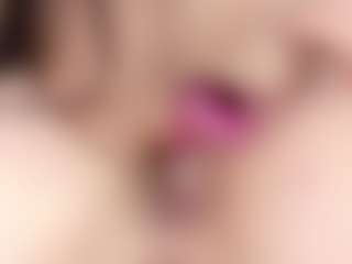 almamia68's Live Sex Cam Show