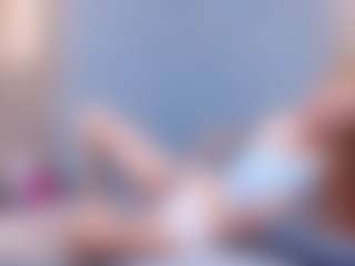 Live cam show with BarbyJoness - Skinny on Camsoda