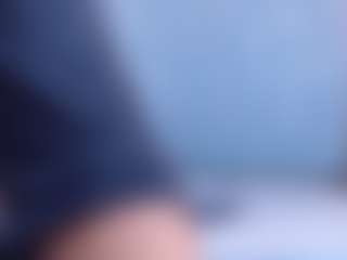 Live cam show with BarbyJoness - Deepthroat on CamClone