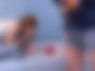 Live-Cam-Show mit BarbyJoness - Fingering auf Camsoda