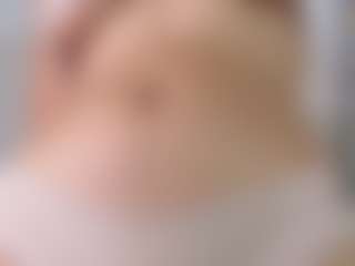 Live cam show with Cruela-Bena - Green Eyes on Mixed Magazine Live
