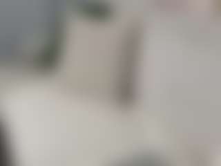 elleyesss's Live Sex Cam Show