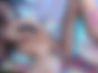emmamoorex's Live Sex Cam Show