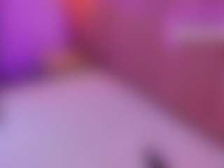 Live cam show with KatheCool - Squirt on Camsoda