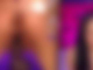 Live cam show with KatheCool - Kisses on Camsoda