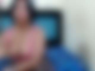 Live cam show with LUCYXS100 - Facial on AdultVida.com