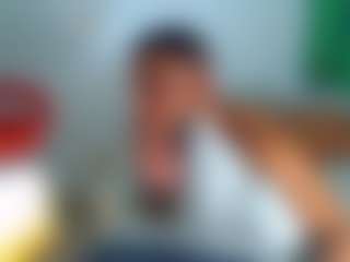 Live cam show with LuigiLuxs - Spank on CamSodaAdn