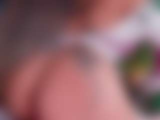 MiiaStonnee's Live Sex Cam Show