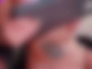 MiiaStonnee's Live Sex Cam Show