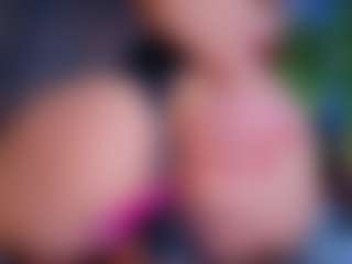 MiiaStonnee's Live Sex Cam Show
