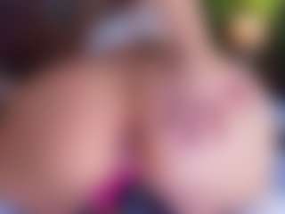 MiiaStonnee's Live Sex Cam Show