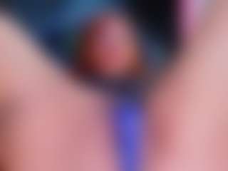 Live cam show with MiiaStonnee - Red Hair on StripNow