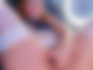 MiiaStonnee's Live Sex Cam Show