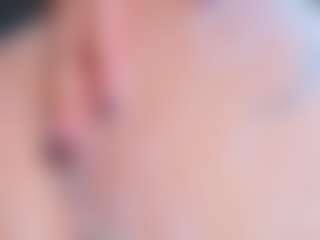 Live cam show with MiiaStonnee - Cuckold on Big Tits