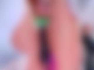 Live cam show with MiiaStonnee - Spank Red Hair on Camsoda