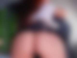 Show en direct avec MiiaStonnee - Athletic sur Camsoda