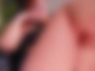 MiiaStonnee's Live Sex Cam Show
