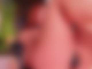 Live cam show with MiiaStonnee - Athletic BBW on CamwithHer
