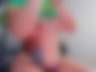 MiiaStonnee's Live Sex Cam Show