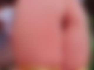 Live cam show with MiiaStonnee - Cute on Gym Cam Girls
