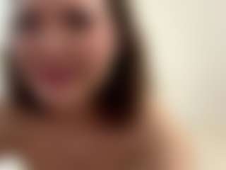 Live cam show with NganReges - Thick on 1on1-livenow