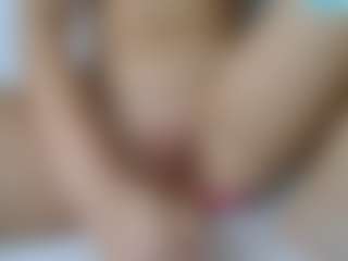 Priscillaa's Live Sex Cam Show