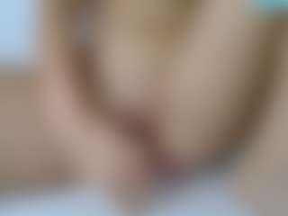 Priscillaa's Live Sex Cam Show