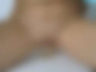 Priscillaa's Live Sex Cam Show
