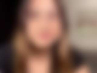 Live cam show with RaquelKeinonen - Student on Streamer API