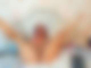 ZoeTaylorl MILF webcam performer live streaming