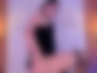 Live cam show with Ambarmml - BBW on chickslive.net
