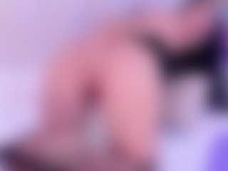 Live cam show with Ambarmml - Foot Fetish on Hubzter Live