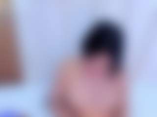 Live cam show with Ambarmml - Twerk on Cam Slut