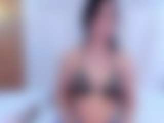 Live cam show with Ambarmml - BBW on Instabang